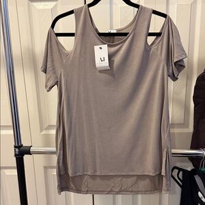 Amelia James Cold-Shoulder Tunic Top in Taupe